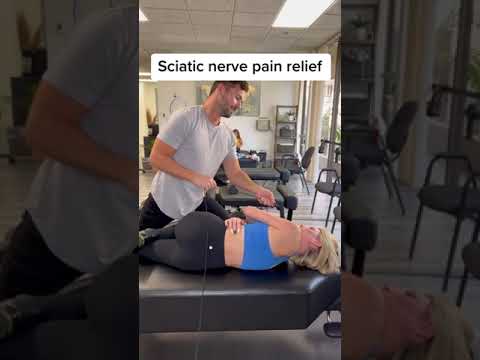 Sciatic nerve pain relief! #chiropractor #cracks #adjustment #health #sciatica
