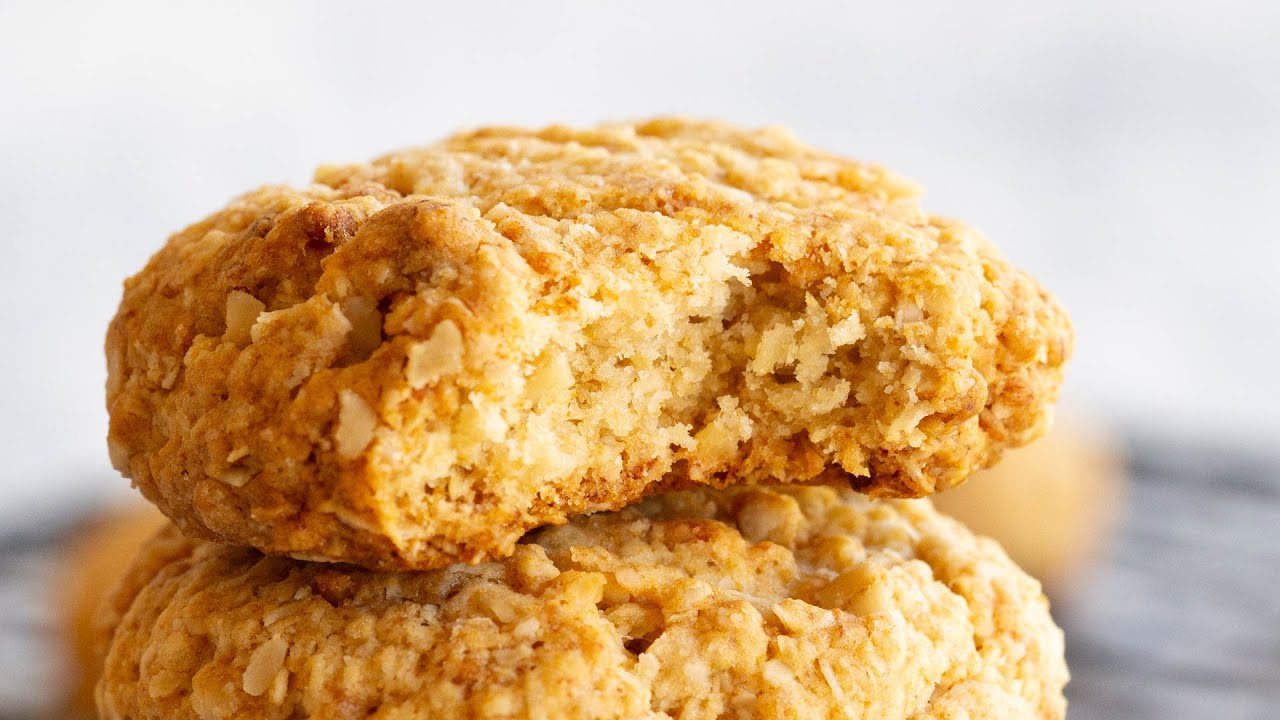 Soft & Chewy Anzac Biscuits [Just 5 mins prep!]