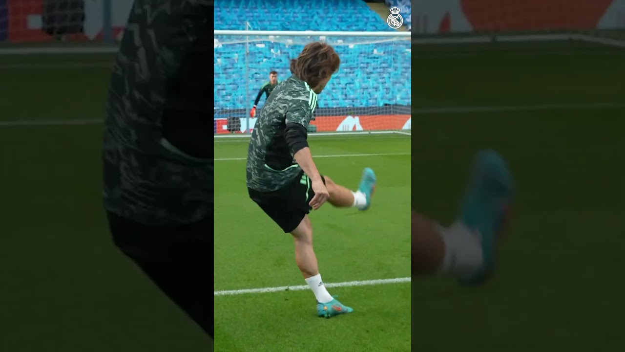 Luka Modric's Amazing Goal | UCL Highlights ⚽