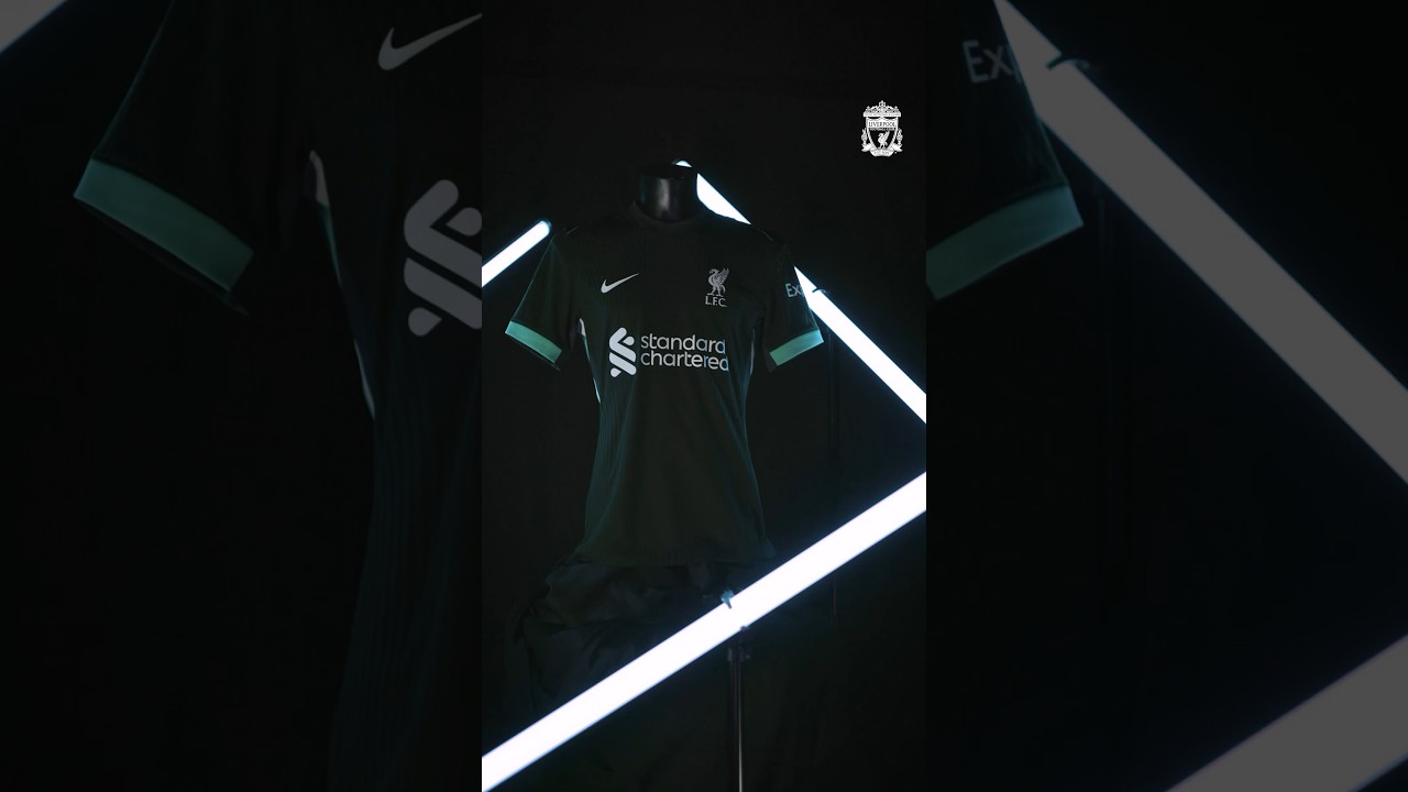Sneak Peek: Stunning 2024/25 Away Kit Revealed! π