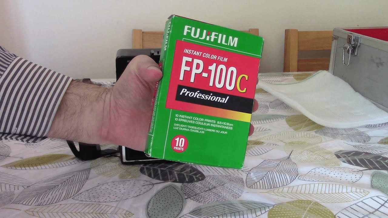 Load Fujifilm FP-100C in Polaroid 600SE 📸