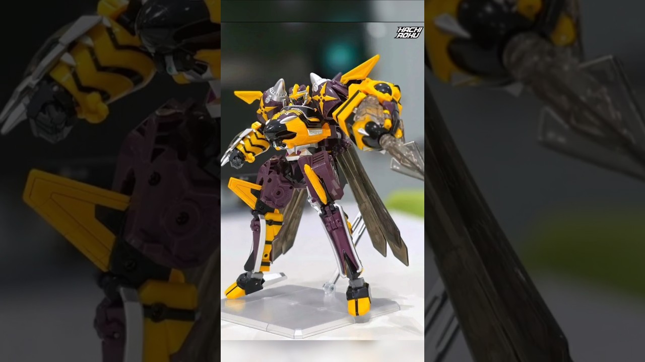 PHANTOM HORNET 'Metal Cardbot W' Unveiled! New Assassin Robot by SAMG Entertainment ⚙️