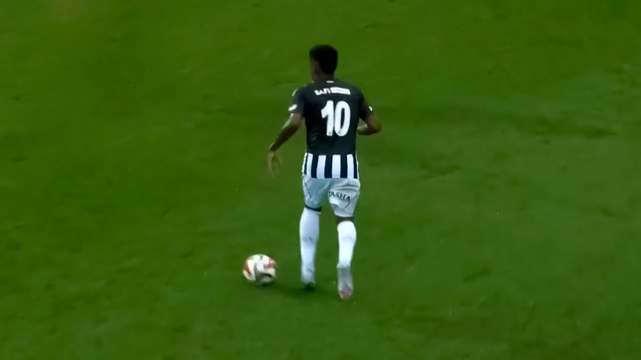 Keny Arroyo: Ecuador's Rising Star in 2025 🌟