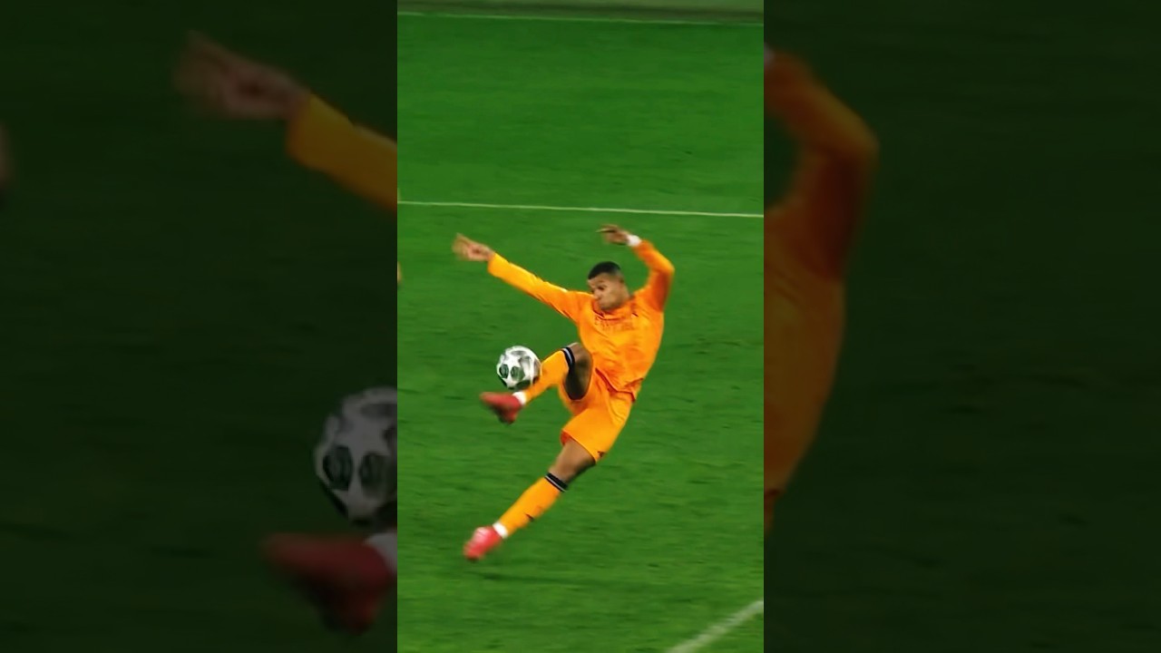 Mbappé's Stunning Goal vs. Man City ⚽