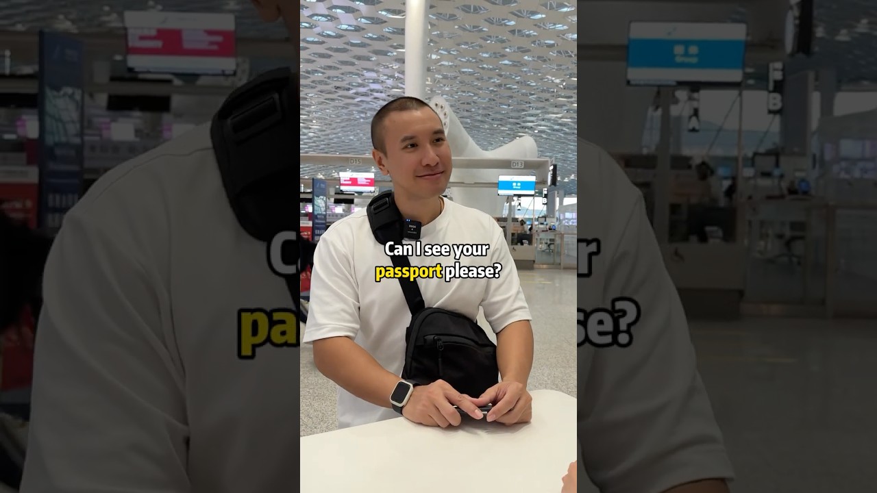 Airport English: Essential Conversation Tips ✈️