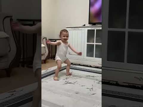 main Nikla Gaddi leke Gadar 2 song baby dance video 🕺🕺 #funny