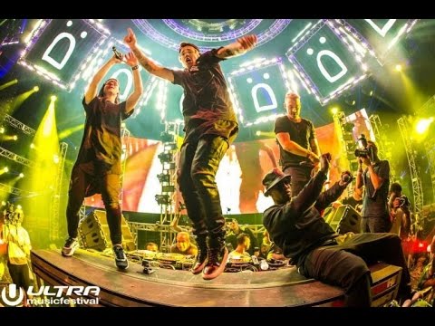 Skrillex Live at Ultra Music Festival 2015 ๐ถ