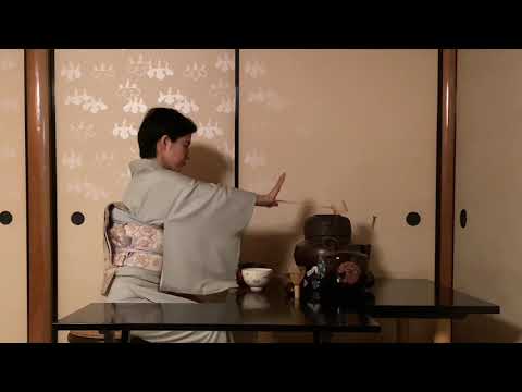《茶道点前集》立礼 点茶盤 薄茶点前 Sadou [Japanese Tea Ceremony]（裏千家）