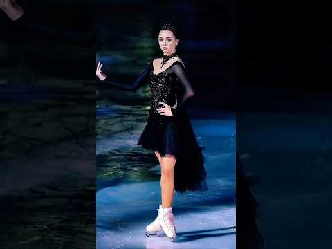 Kamila Valieva Navka 2025 El lago de los cisnes #figureskating #камилавалиева #фигурноекатание