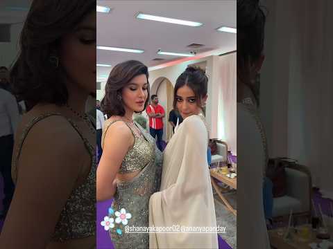 Two H💖TTIES IN ONE FRAME #ananyapanday and #shanayakapoor SLAYING in Saree #shorts #bollywood