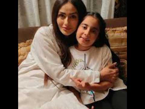 Erum akhter with family #viral