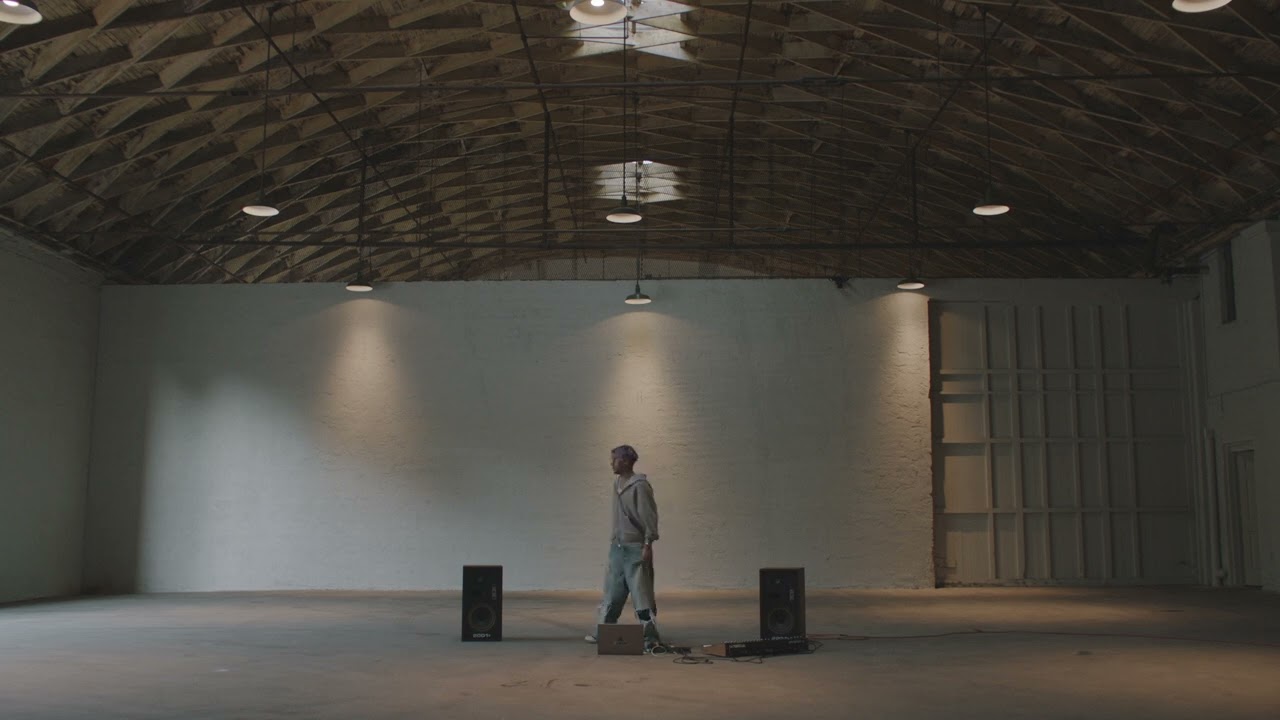 Escucha 'Si Preguntas Por Mi' de Tainy, Kris Floyd y Judeline 🎶