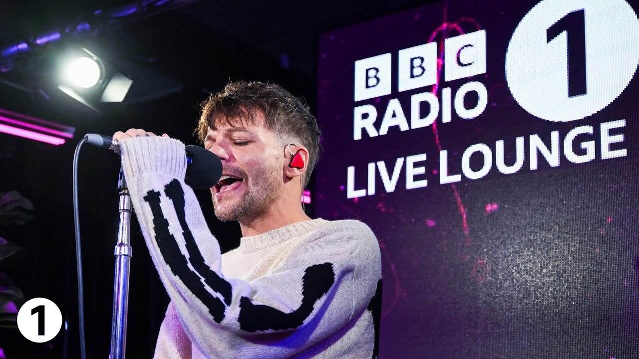 Louis Tomlinson Performs Hozier's 'Too Sweet' Live 🎶