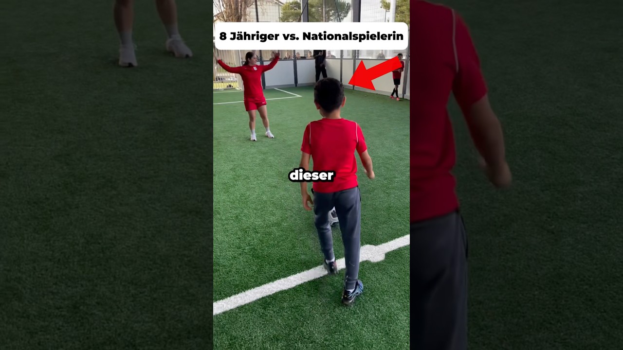 8-Jähriger spielt gegen Nationalspielerin 😳