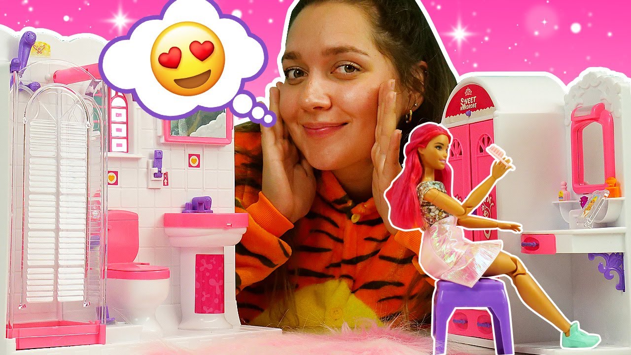 Nouvelle salle de bain rose pour Barbie 🛁