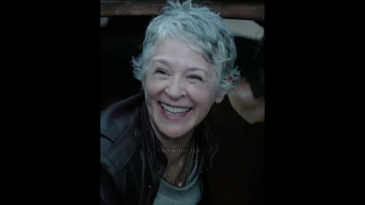 Daryl & Carol Trapped in Spain 😂 | Walking Dead S3E1