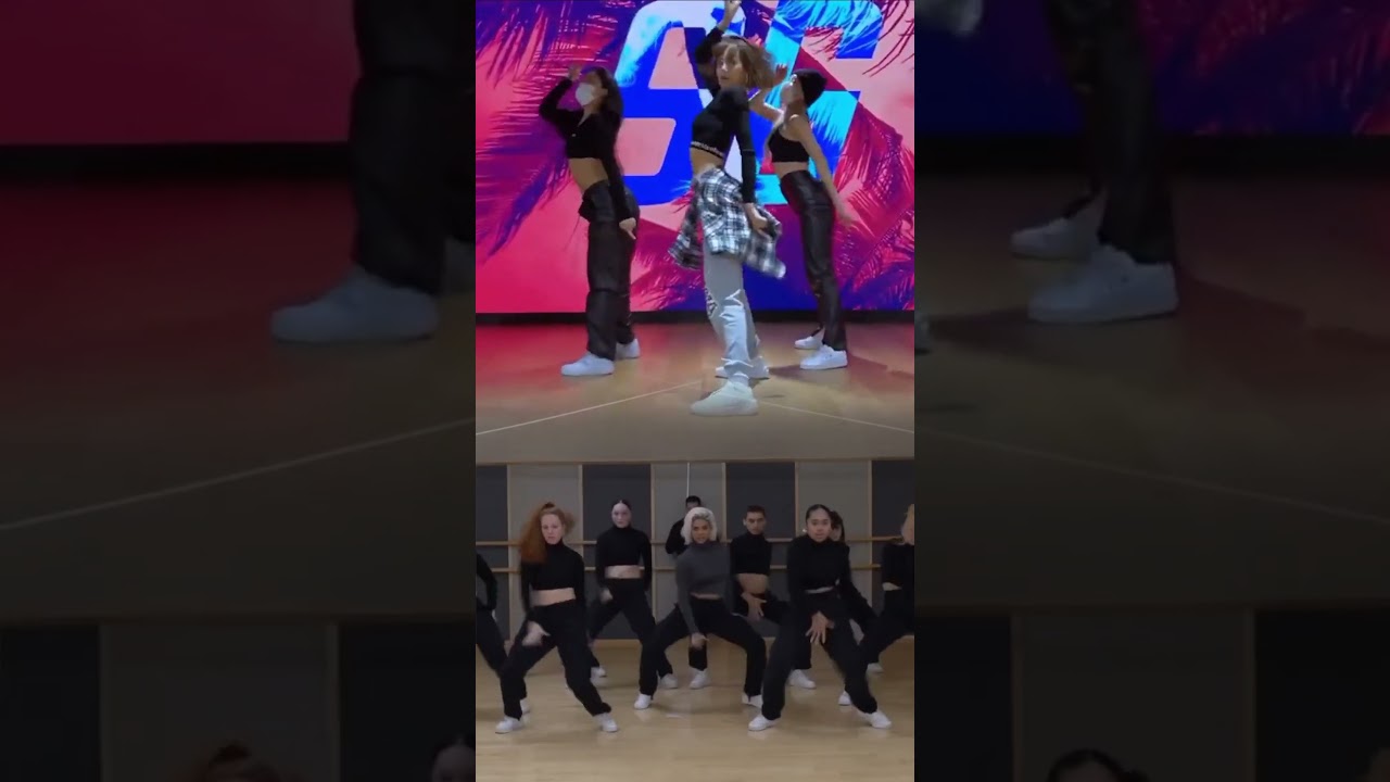 Kirsten Dodgen vs Lisa Dance Practice Comparison