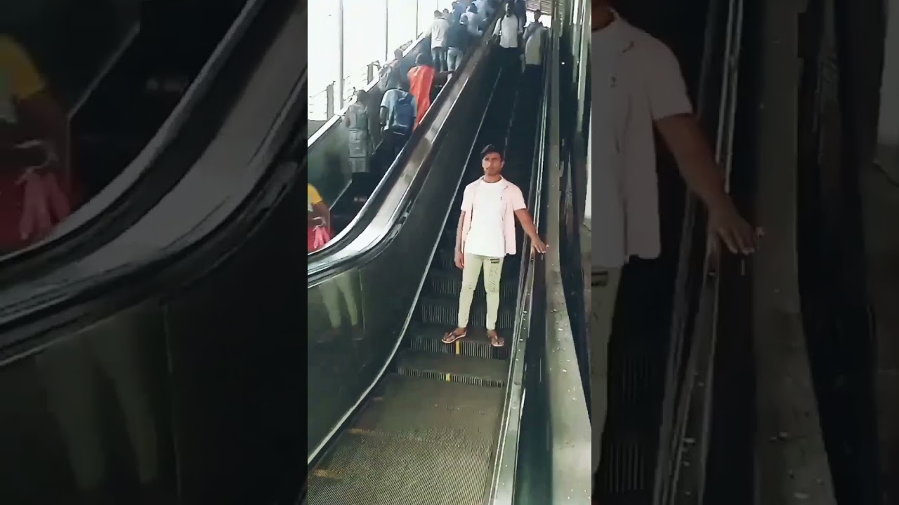 Viral Video at Patna Junction 💯