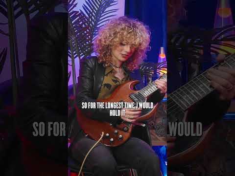 What is THE BEST way to hold your pick?  ft: @grace__bowers