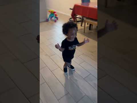 Toddler siblings play #beanandbun # walking #cutekids #sisterbrother #running #toddlers