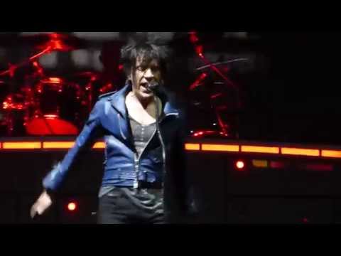 INDOCHINE Live @ Marseille 30.11.2013 -ouverture / black city parade / traffic girl