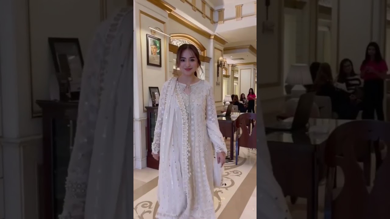 Yumna Zaidi & Sinf E Aahan Team at Final Screening 🎬