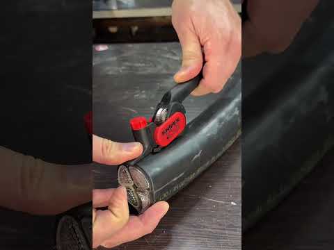 WIRE STRIPPER FOR ELECTRICIANS. Would you use it? #cooltools #oddlysatisfying