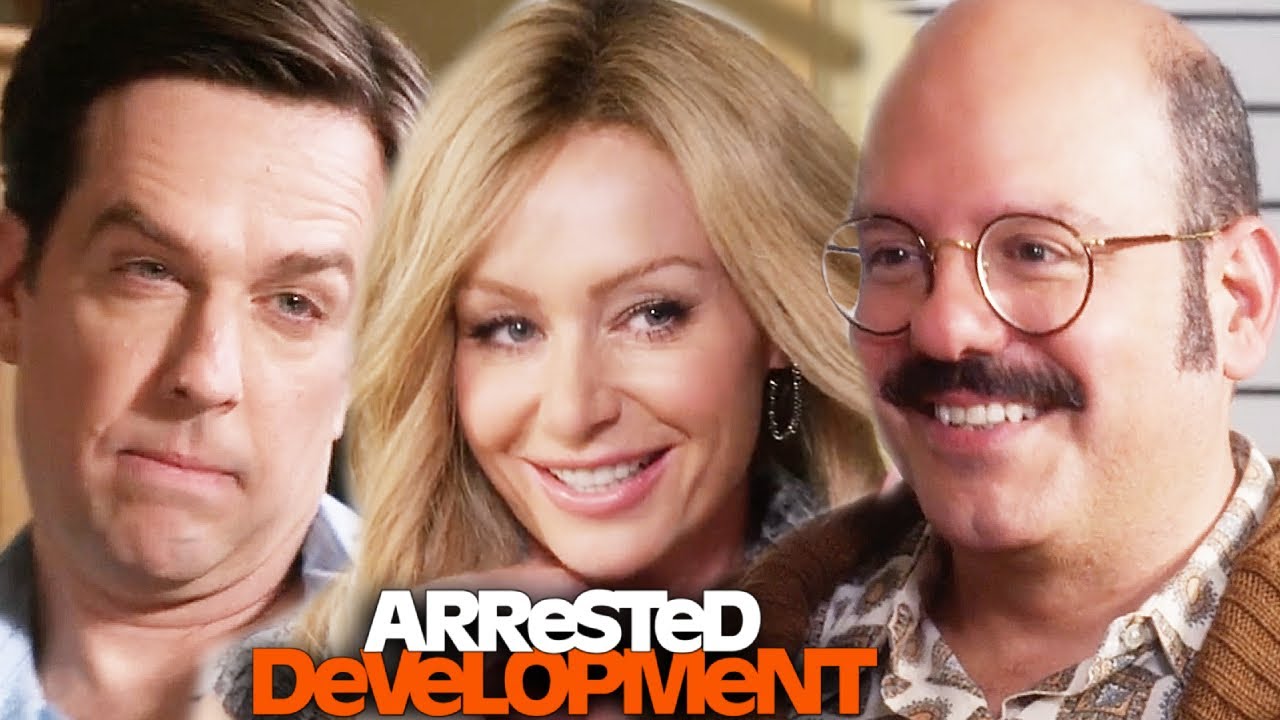 Lindsay's New Path in Arrested Development S4E3 🏡