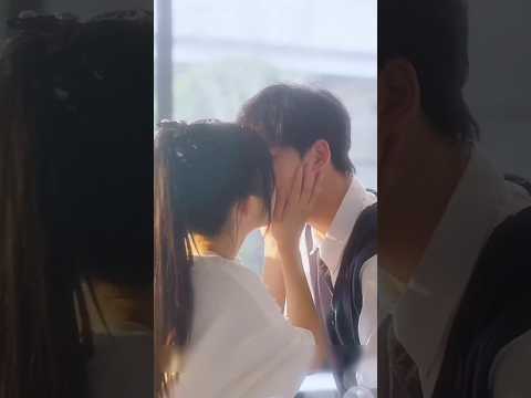 The class delinquent saves the bullied girl, and she offers herself to him in return