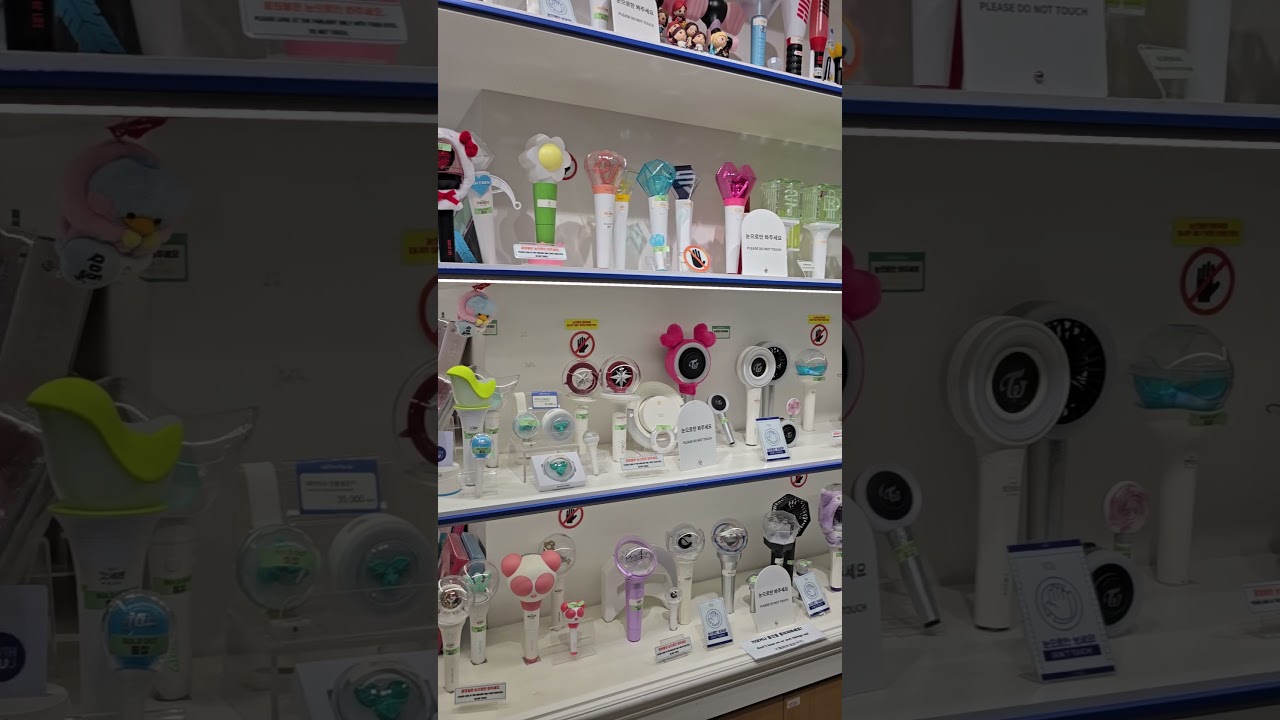 which ur fav? so many kpop lightsticks!!!🤩#blackpink #enhypen #gidle #aespa