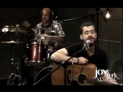 Neyse Performs 'Siyah' on JoyTurk Akustik 🎶