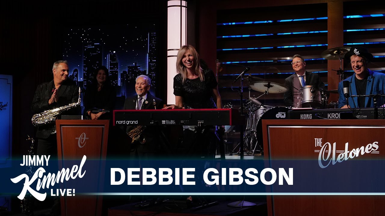 Debbie Gibson Performs 'Electric Youth' on Kimmel 🎤