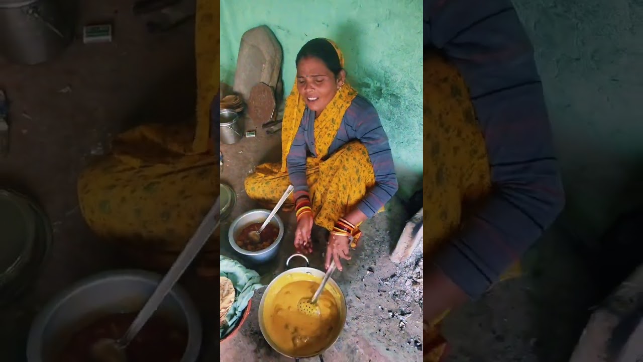 आज की खास रेसिपी: गरमागरम कड़ी के साथ ताजा रोटी 🥘