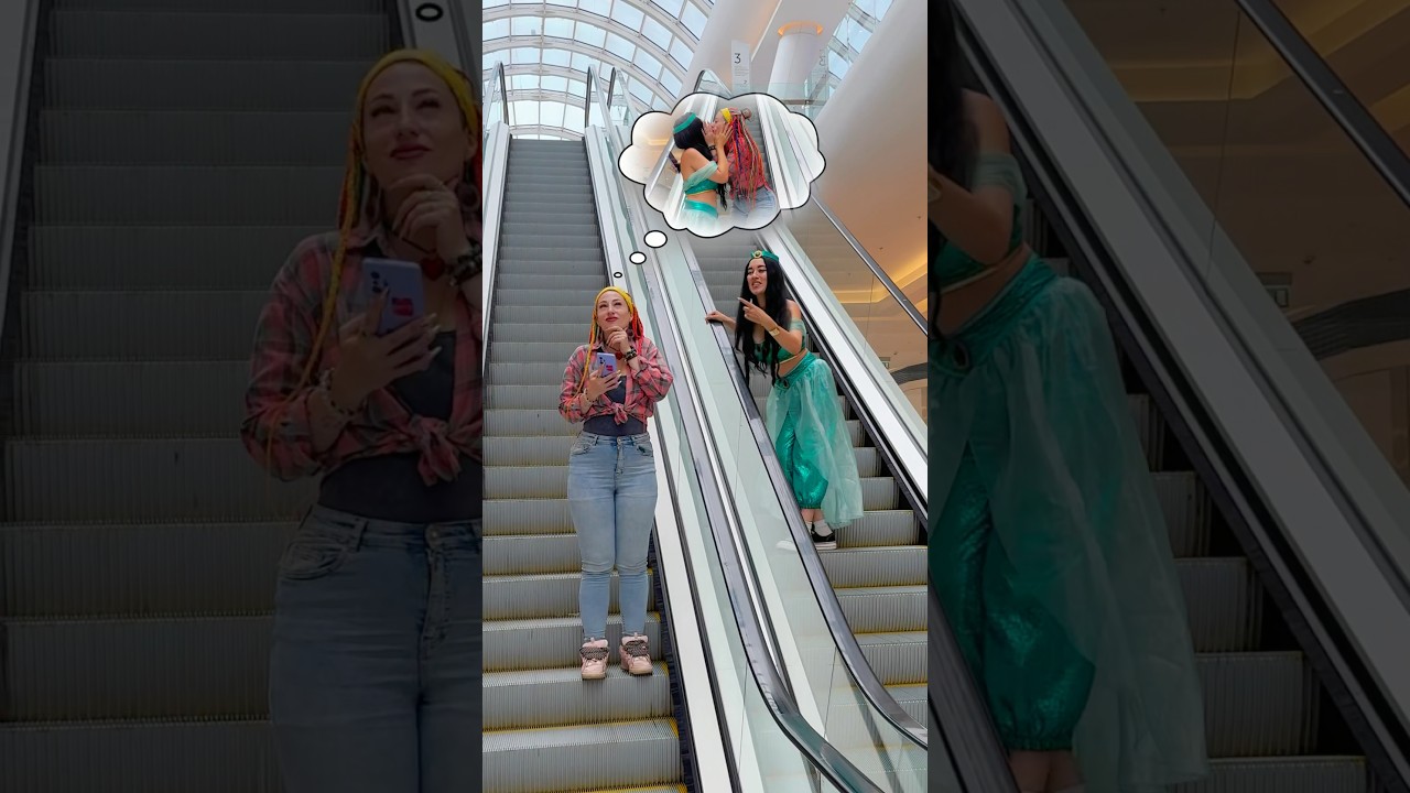 Jasmin's Escalator Teleportation 🤭