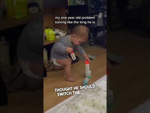 This baby is a genius 🧠