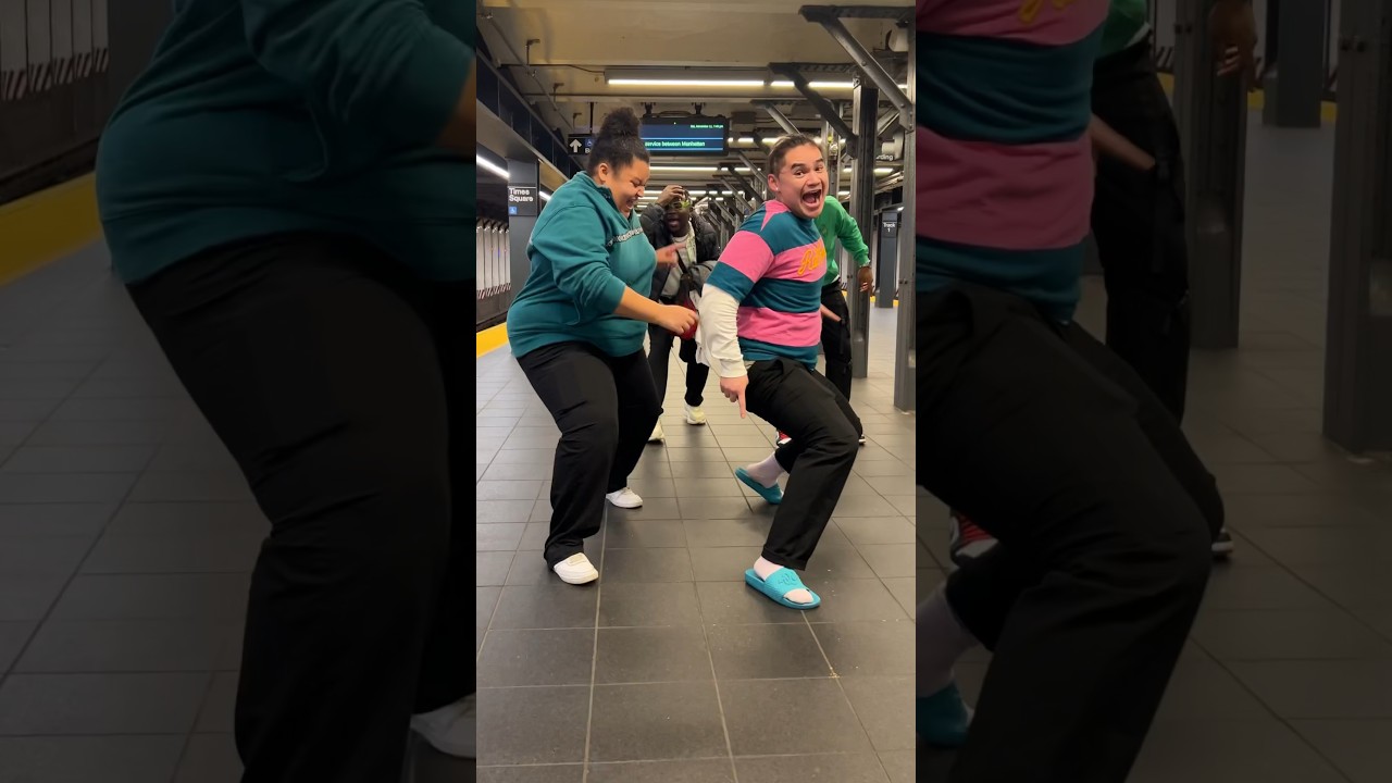 Petit génie in #NYC metro🗽🚉 -@Jungeli #loicreyel #afro #dance #petitgenie #france