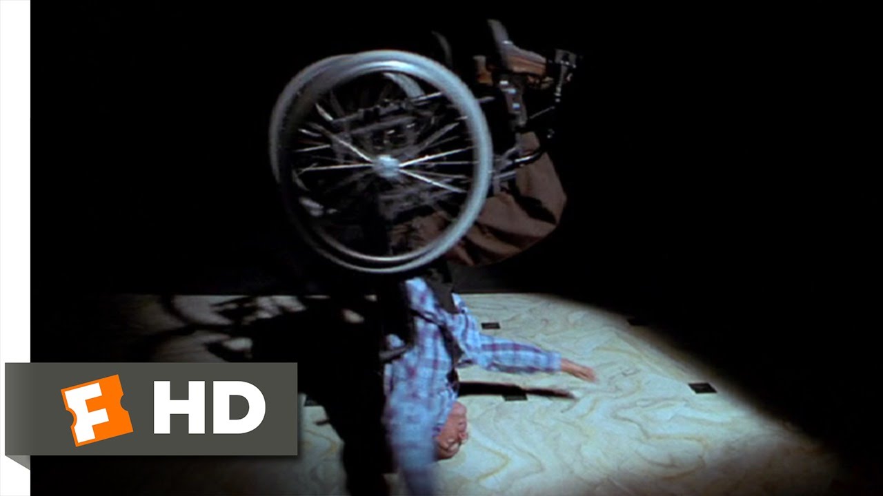 Scary Movie 2 Nike Freestyle Spoof (2001) 🎬