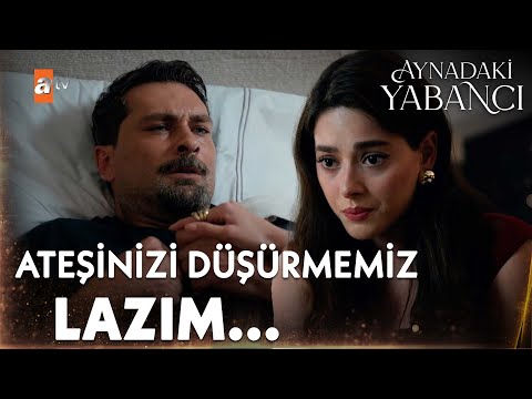 Azra, geceyi Emirhan'ın başında nöbet tutarak geçiriyor  - Aynadaki Yabancı 5. Bölüm