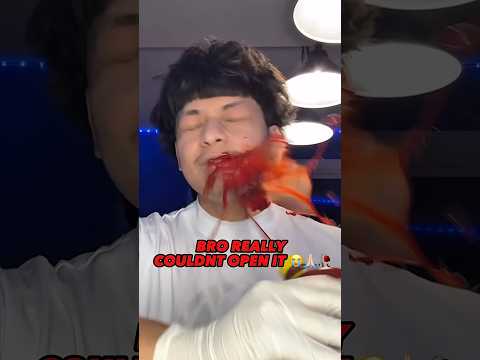 bro really couldnt open it 😭🙏🏼 #viralvideo #funny #live #tiktok #fyp