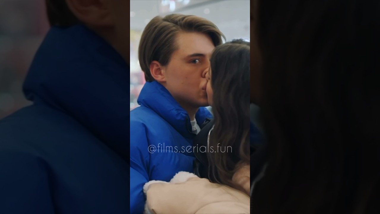 Обязательно посмотрите сериал 'Папины дочки' — отличная комедия для хорошего настроения! 😊