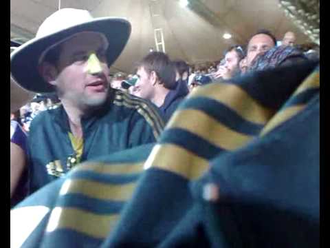 Aussie Chant & Beer Spill 🇦🇺