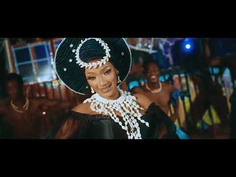 DJELYKABA BINTOU - AVANT TOI (Clip Officiel)