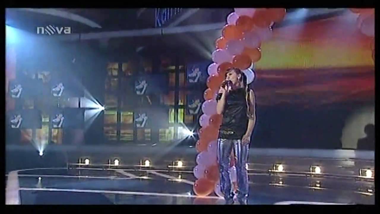 Kamila Nývltová Performs 'Nechte zvony znít' on X Factor 2008 🎶