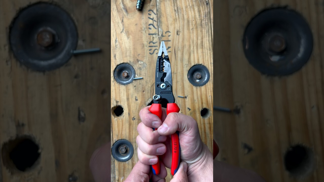 Must-Have Feature for Every Pair of Wire Strippers ⚡️
