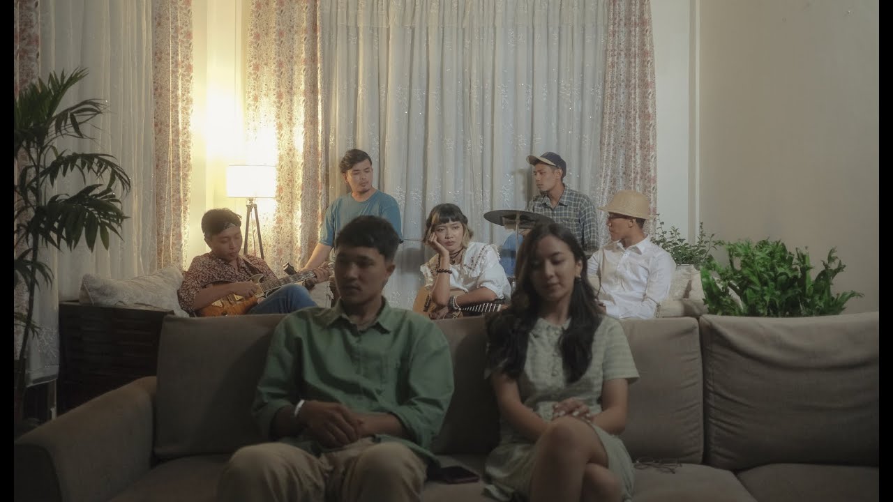 Discover 'Mak Thei Ngei Mai Lungrun' by Cassettes 🎶 – A Must-Listen Song