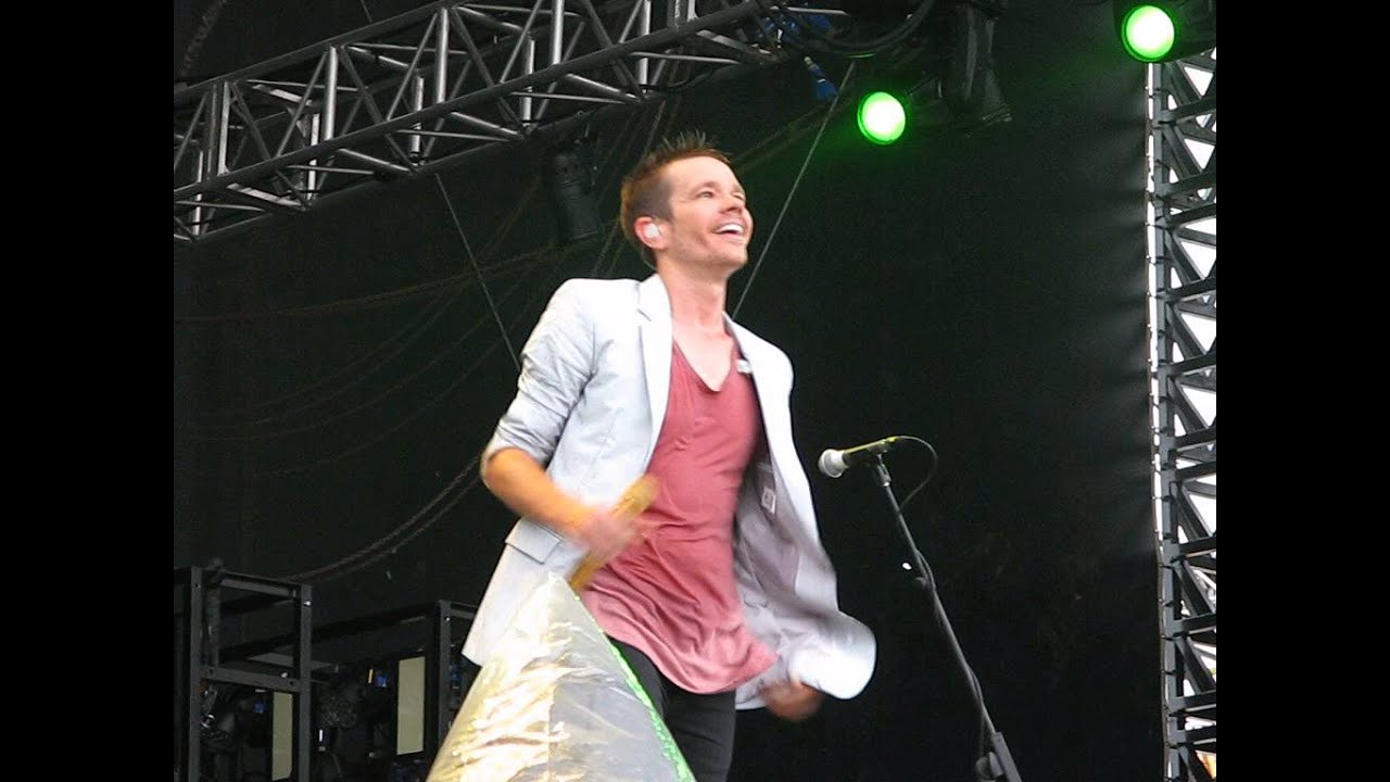 Fun. Performs 'We Are Young' at Ansan Valley Rock Festival 🇰🇷 (2013)