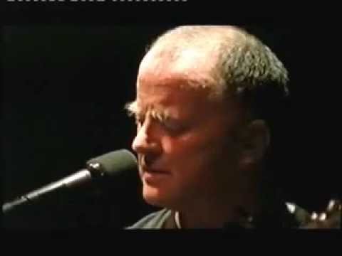 Christy Moore - Black Is The Colour 🎶