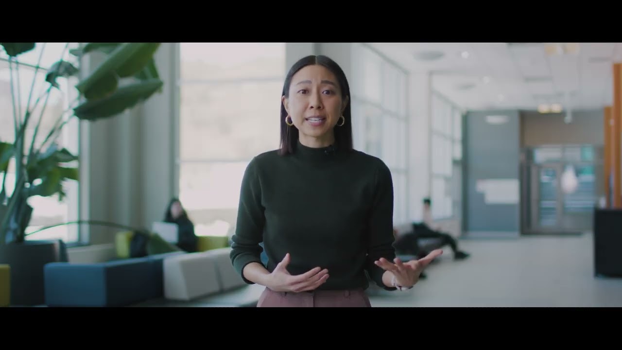 Discover the University of Waterloo's Renowned Faculty of Mathematics 📚