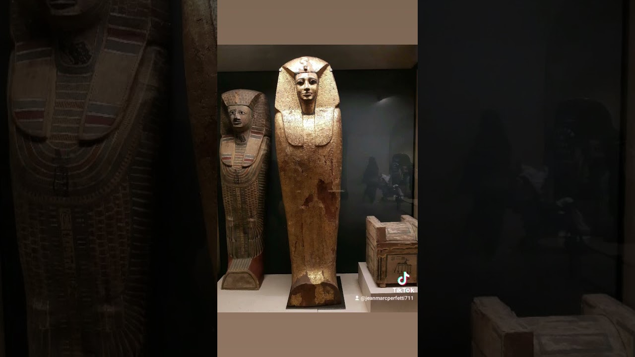 Les antiquités égyptiennes les immanquable du musée du Louvre le plus grand du monde pour s'y perdre