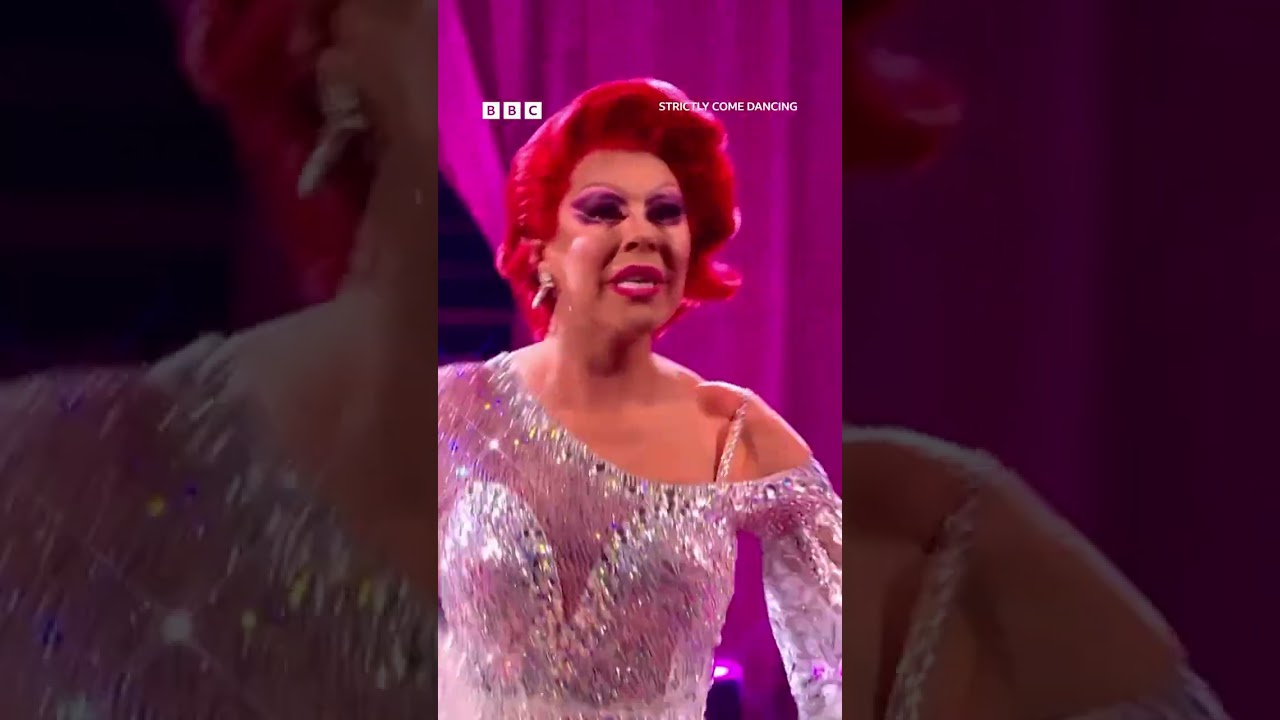 La Voix and Aljaz woke up and chose Pink Pony SLAY - BBC